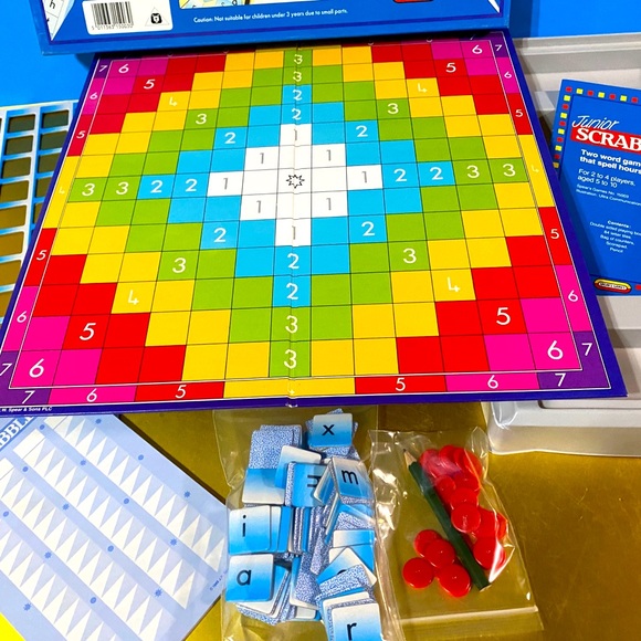 JUNIOR SCRABBLE VTG 1989 2 WORD GAMES RAINBOW & WORDS & PICTURES SCRABBLE GAME - Picture 4 of 14